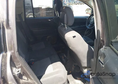 2014 Jeep Compass Sport z USA, uszkodzony, nr VIN 1C4NJDBB3ED841898